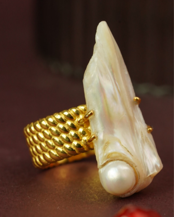 Mother of Pearls Ring