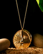 Load image into Gallery viewer, Ocean&#39;s muse pendant
