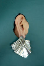 Load image into Gallery viewer, Sand Dune Earrings
