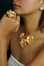 Load image into Gallery viewer, Make my Heart Bloom Necklace
