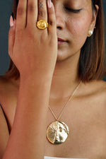 Load image into Gallery viewer, Ocean&#39;s muse pendant
