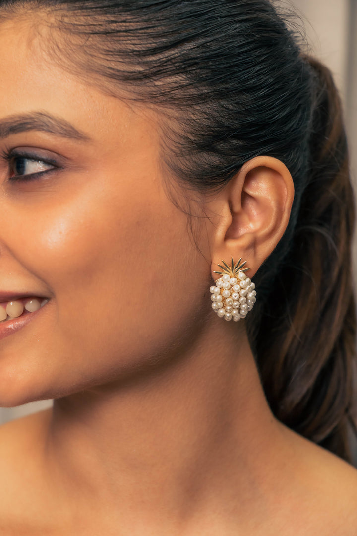 Tropical tease studs