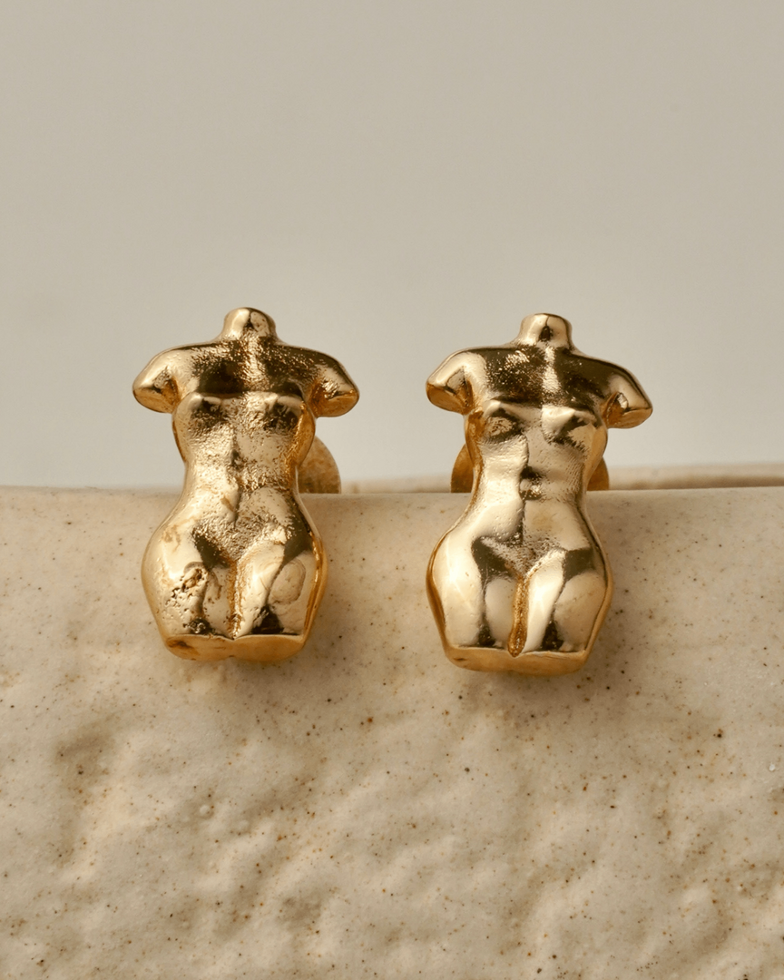 Work of art studs