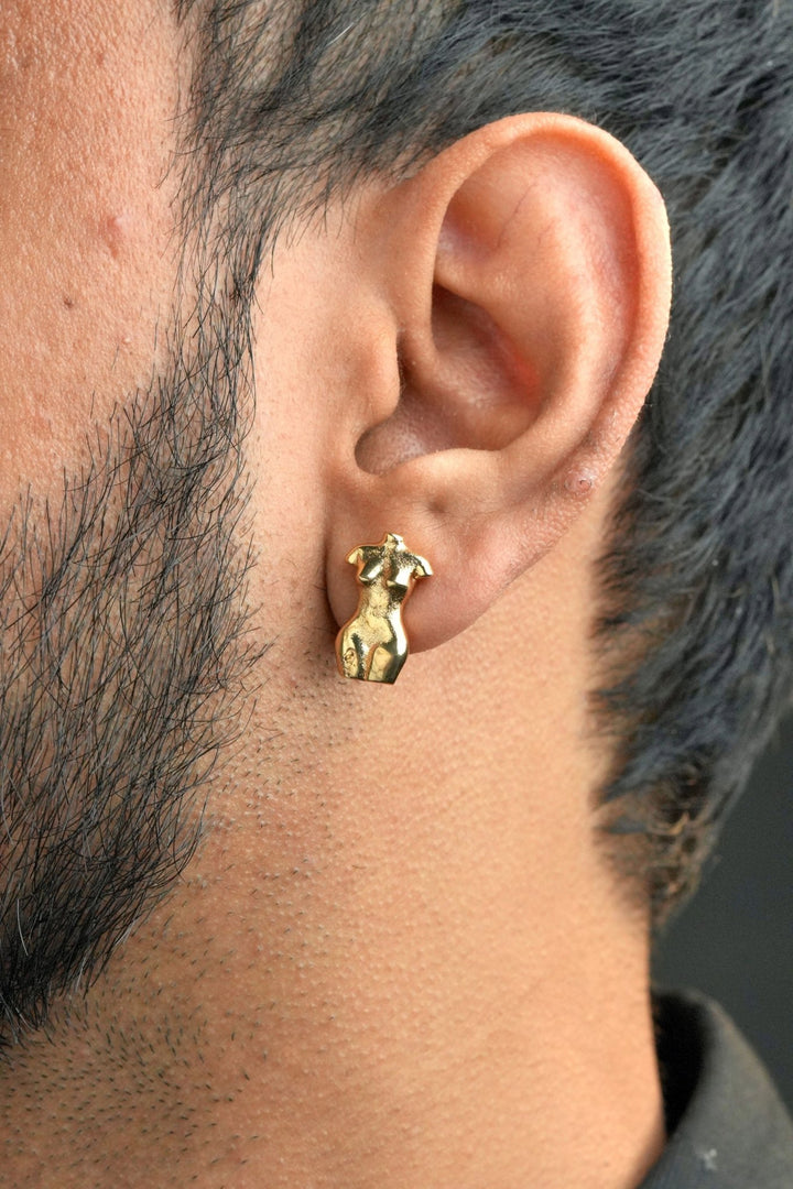 Work of art studs